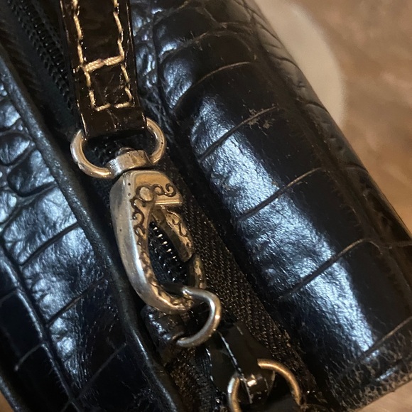 Brighton Black Crocodile Embossed Leather Crossbody Wallet Bag Silver Accents - Picture 6 of 13